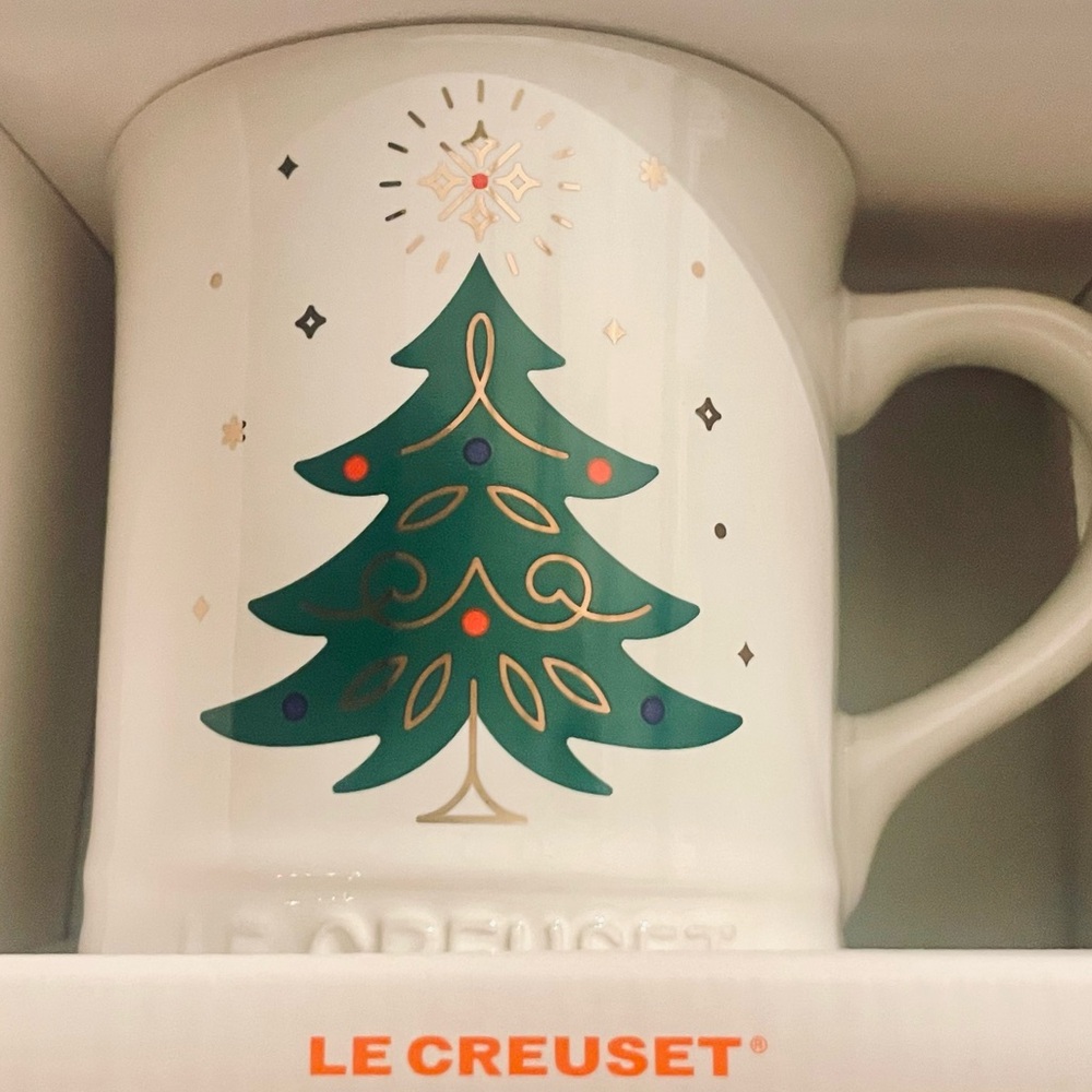 NWT LE CREUSET Noel Stoneware Christmas Christmas Tree Holiday Coffee Mug 14 oz